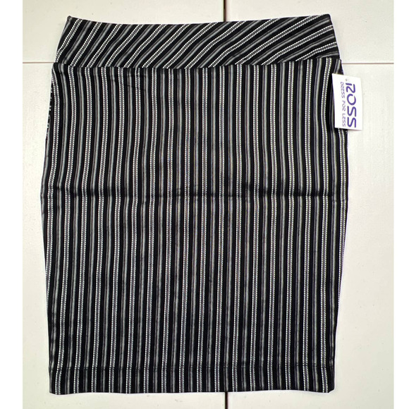 Mixxed26 Women MEDIUM Black Striped Pencil Straight Stretch Pull On Skirt Bottom - Picture 9 of 9